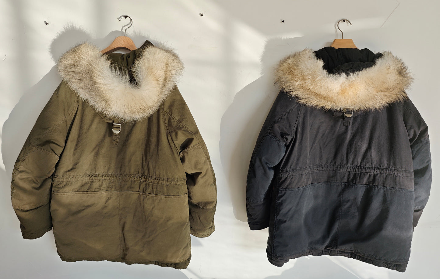VISVIM FIL Valdez Daunenmantel Wolfspelzkragen schlammgefärbte gewaschene weiße Gänsedaunenjacke 