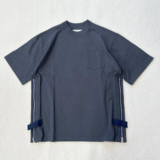 SACAI 24SS COTTON JERSEY T- SHIRT Side zipper button short sleeve T-shirt